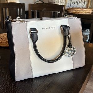 Michael Kors Sutton Tricolor Bag